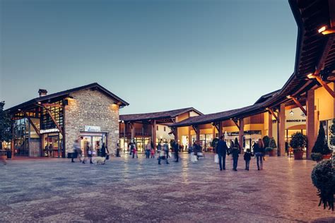 franciacorta outlet village rodengo.